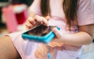 Reglamentos internos y celulares en colegios: las nuevas definiciones normativas que marcarán el año escolar 2026